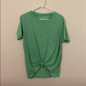 Green boyfriend tee